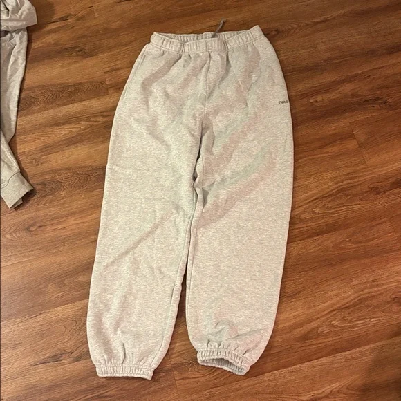 TNA Cozy Sweatfleece Mega Joggers Heather Chrome - Picture 2 of 5